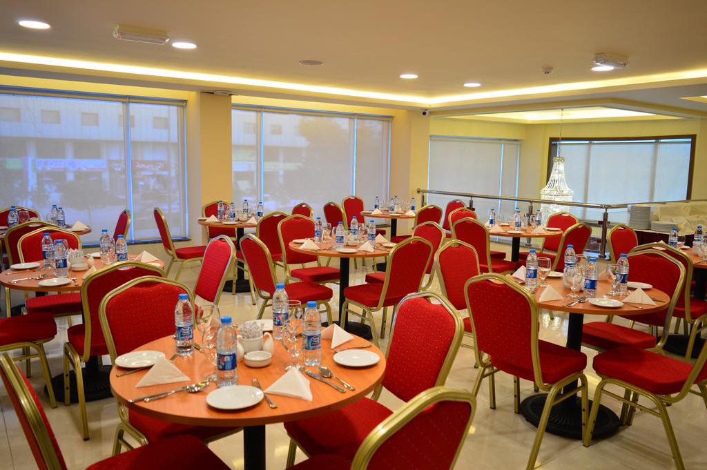 Ream Hotel Amman Amã Exterior foto