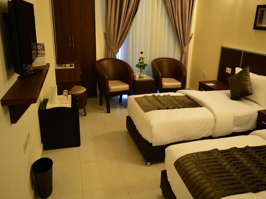 Ream Hotel Amman Amã Exterior foto