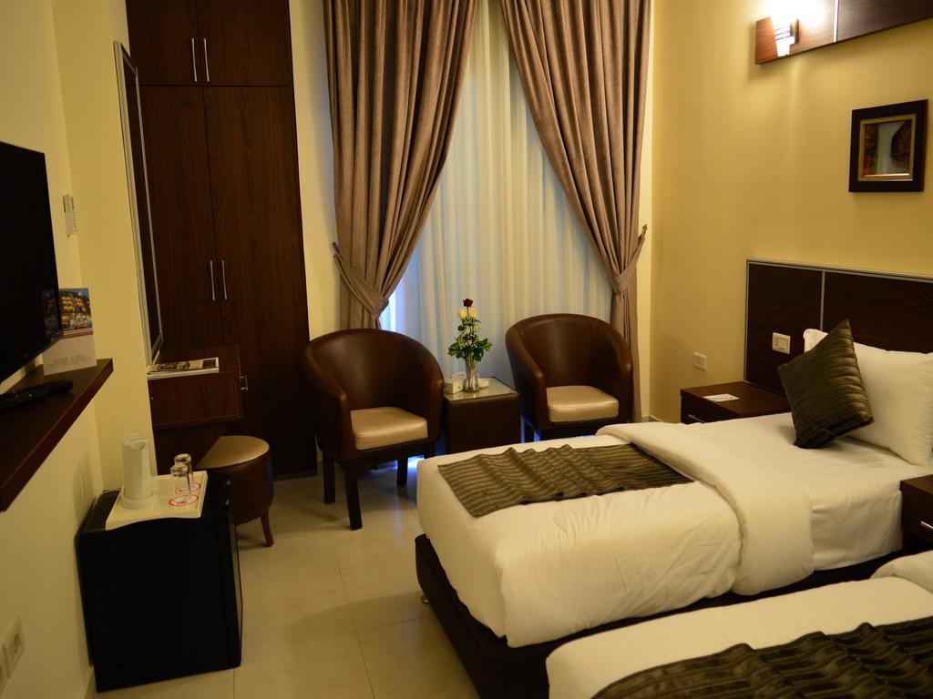 Ream Hotel Amman Amã Exterior foto